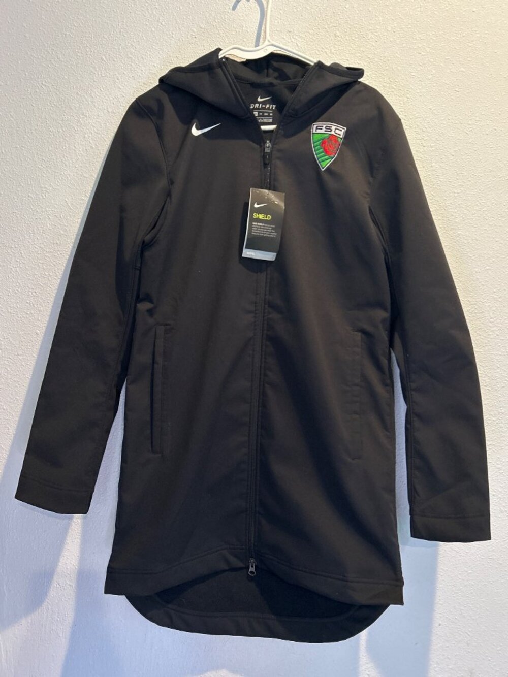 Nike (MENS MEDIUM) Shield Repel Black Parka Jacket Foothills Soccer AJ6719-010